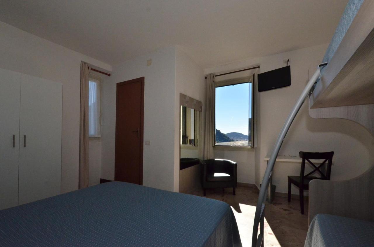 Albergo Della Torre Cernobbio Exterior foto
